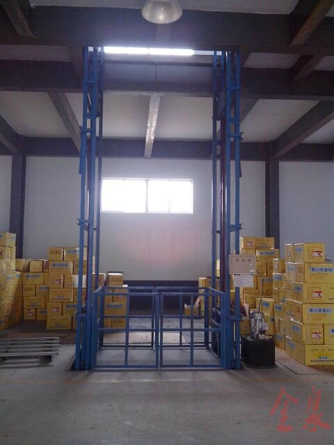 導(dǎo)軌升降平臺(tái) 導(dǎo)軌升降平臺(tái)