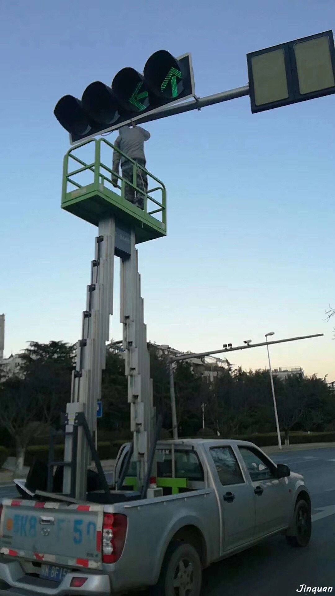 車(chē)載鋁合金升降機(jī)